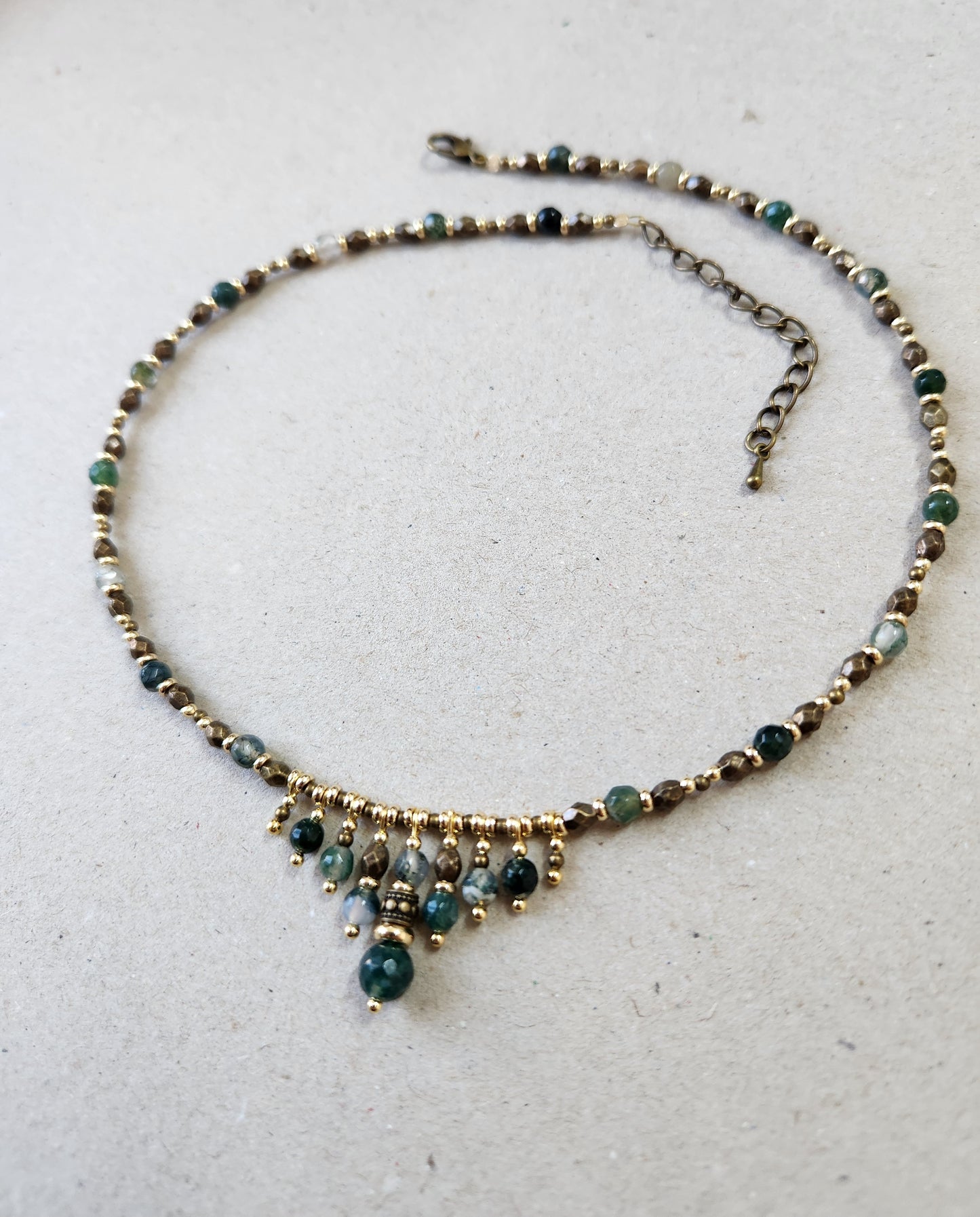 Royal Nasij Necklace: Bronze with Natural Agate Stones and Gold-Plated Spacers