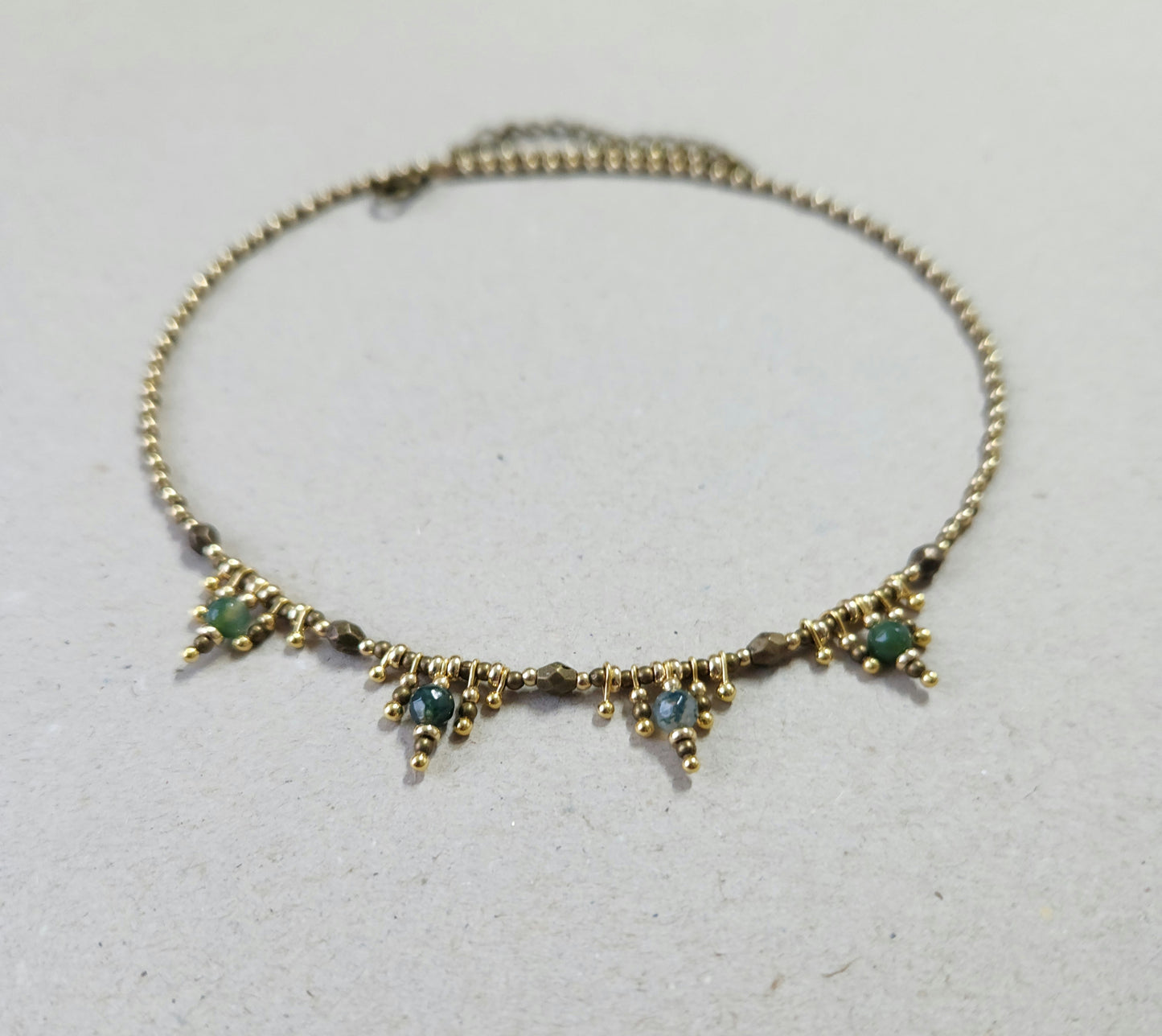 Delicate Nasij Necklace: Bronze with Agate Stones and Gold-Plated Spacers