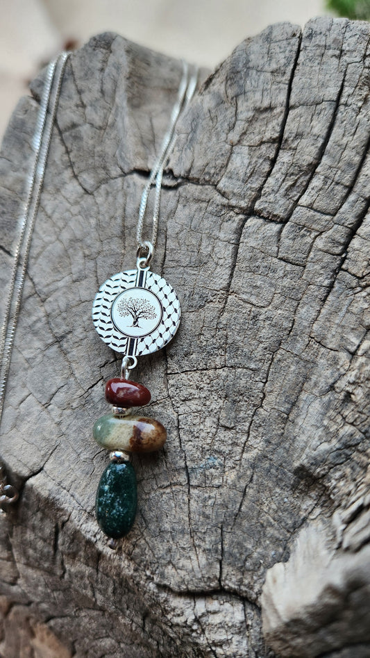 Juthur Necklace: Silver and Indian Agate Stones
