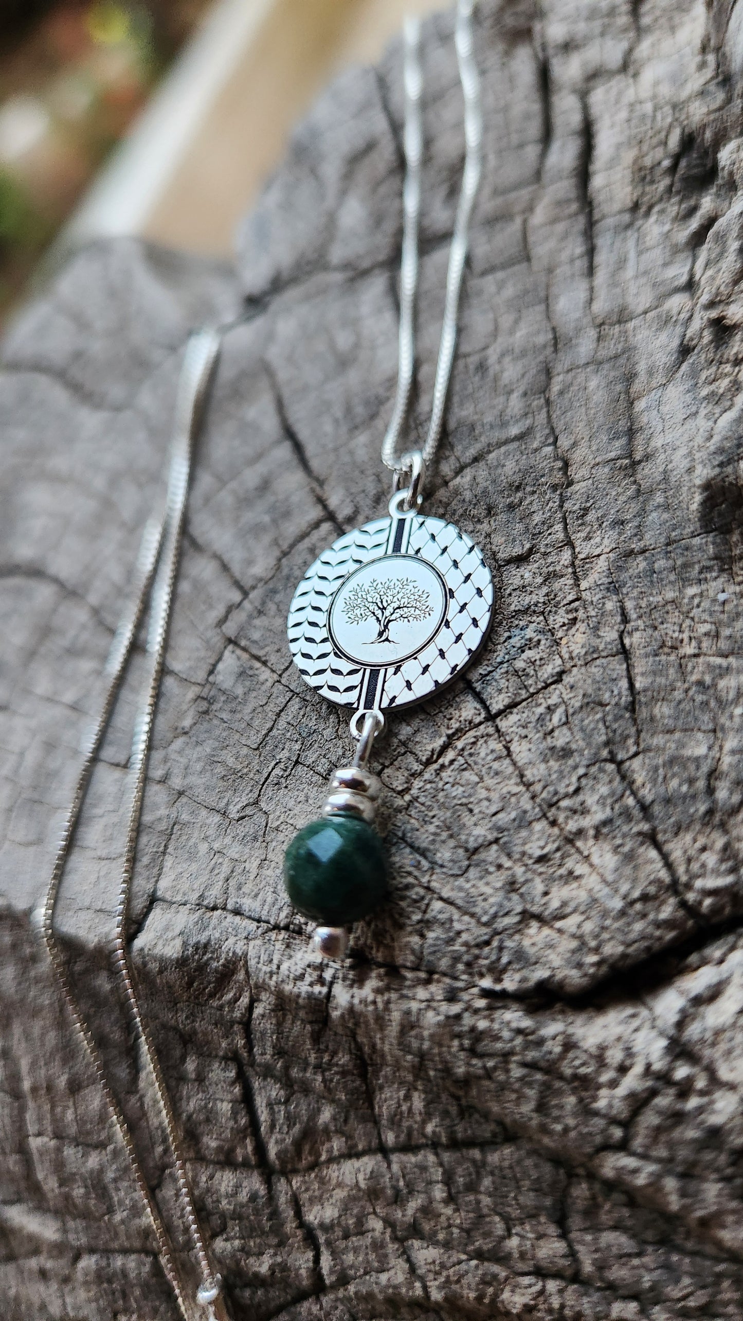 Juthur Necklace: Silver and Indian Agate Stone