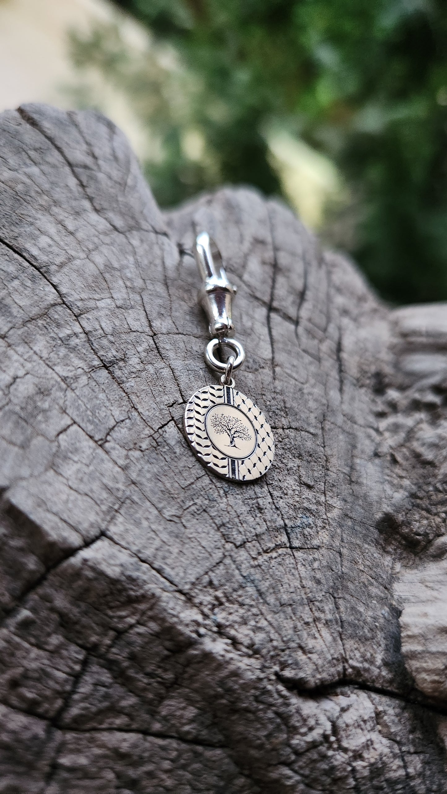 Juthur Keychain: 925 Silver