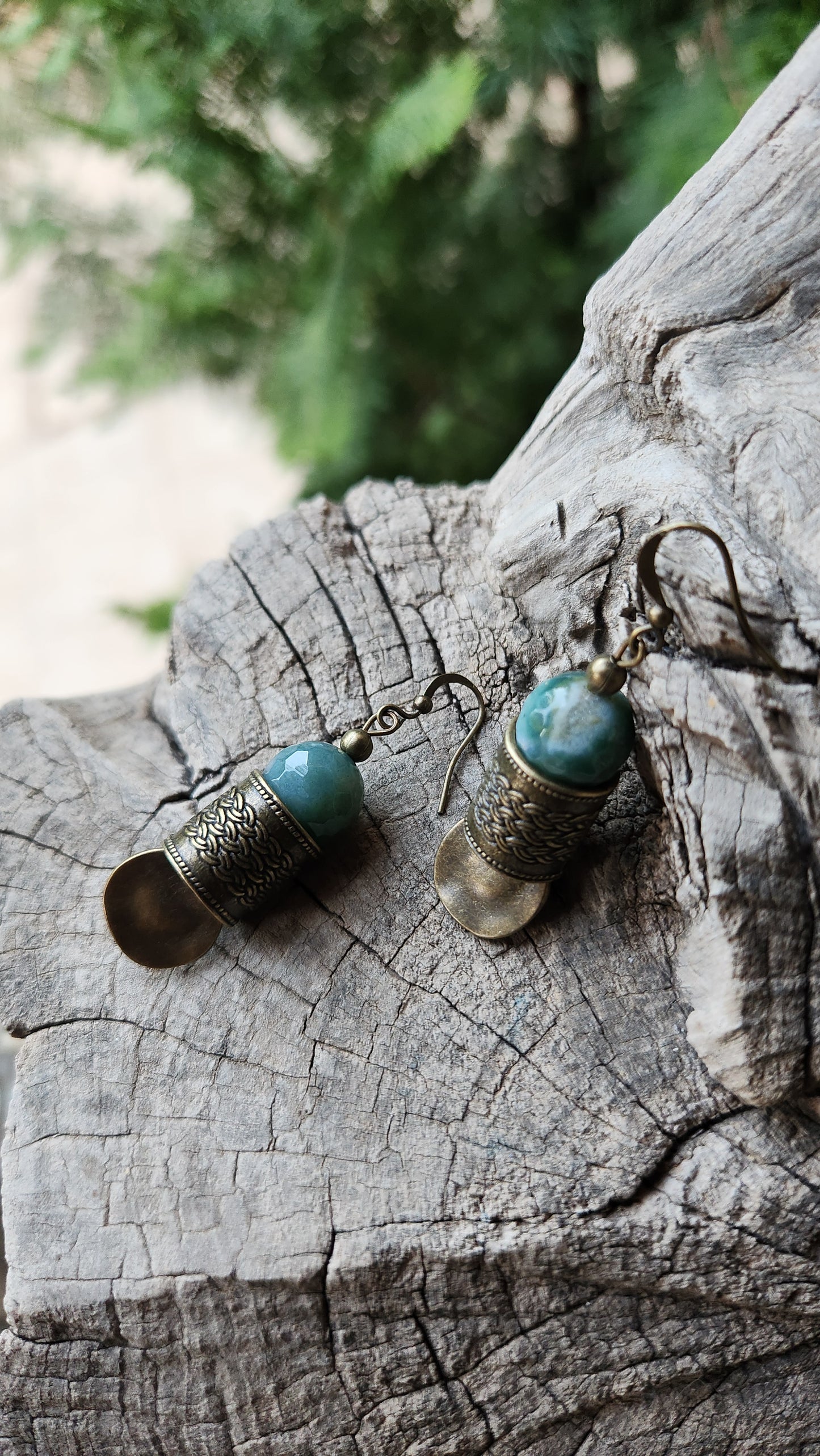 Pharaoh Earrings: Bronze with Natural Agate Stones