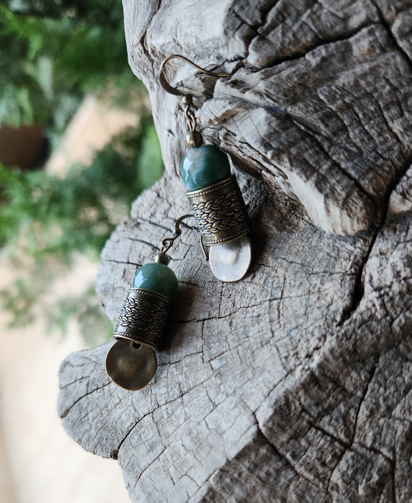 Pharaoh Earrings: Bronze with Natural Agate Stones
